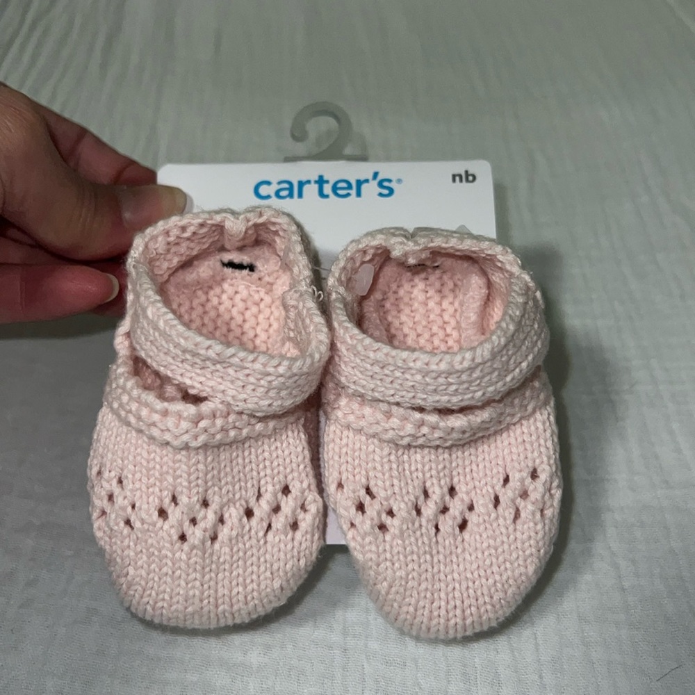 NWT baby girl knit shoes